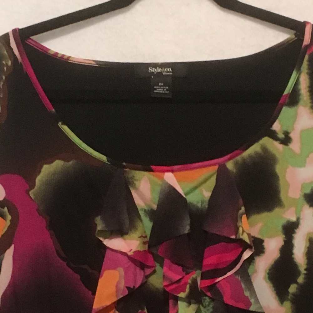 Style & Co Floral Sleeveless Scoop Neck Shell Top - Picture 3 of 5